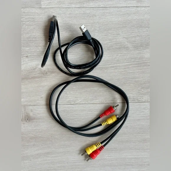 Roland DJ-202 Controller - Picture 4 of 4